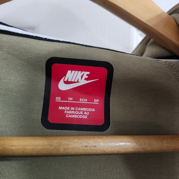 ❤️NWT❤️ Nike Kids Sweater Boys Zip-Up Jacket - Tan - Picture 10 of 11